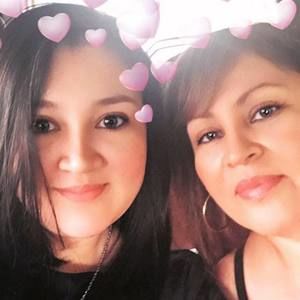 Meet your Posher, Iris